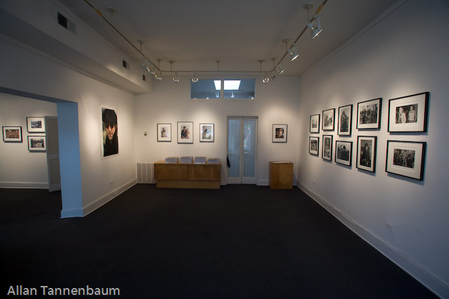 Installation of "John & Yoko: A New York Love Story" exhibition by Allan Tannenbaum at the Govinda Gallery in Washington, D.C.///