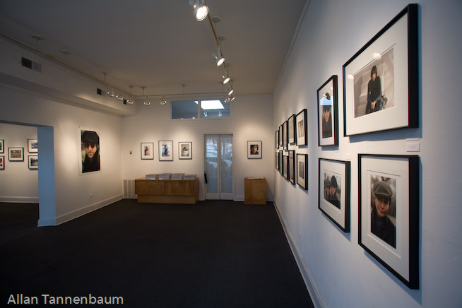 Installation of "John & Yoko: A New York Love Story" exhibition by Allan Tannenbaum at the Govinda Gallery in Washington, D.C.///