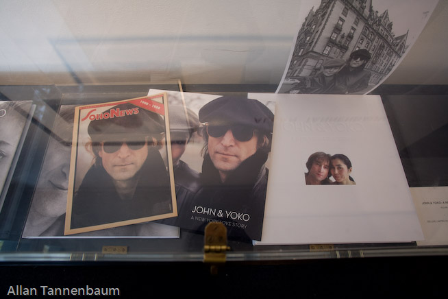 Installation of "John & Yoko: A New York Love Story" exhibition by Allan Tannenbaum at the Govinda Gallery in Washington, D.C.///